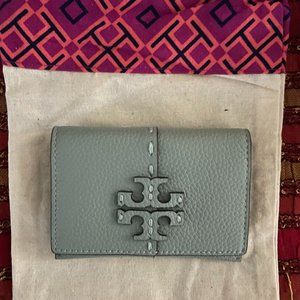 Tory Burch McGraw Flap Case Case NWT-gift box/dust bag/shopping bag included